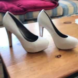 Guess heels